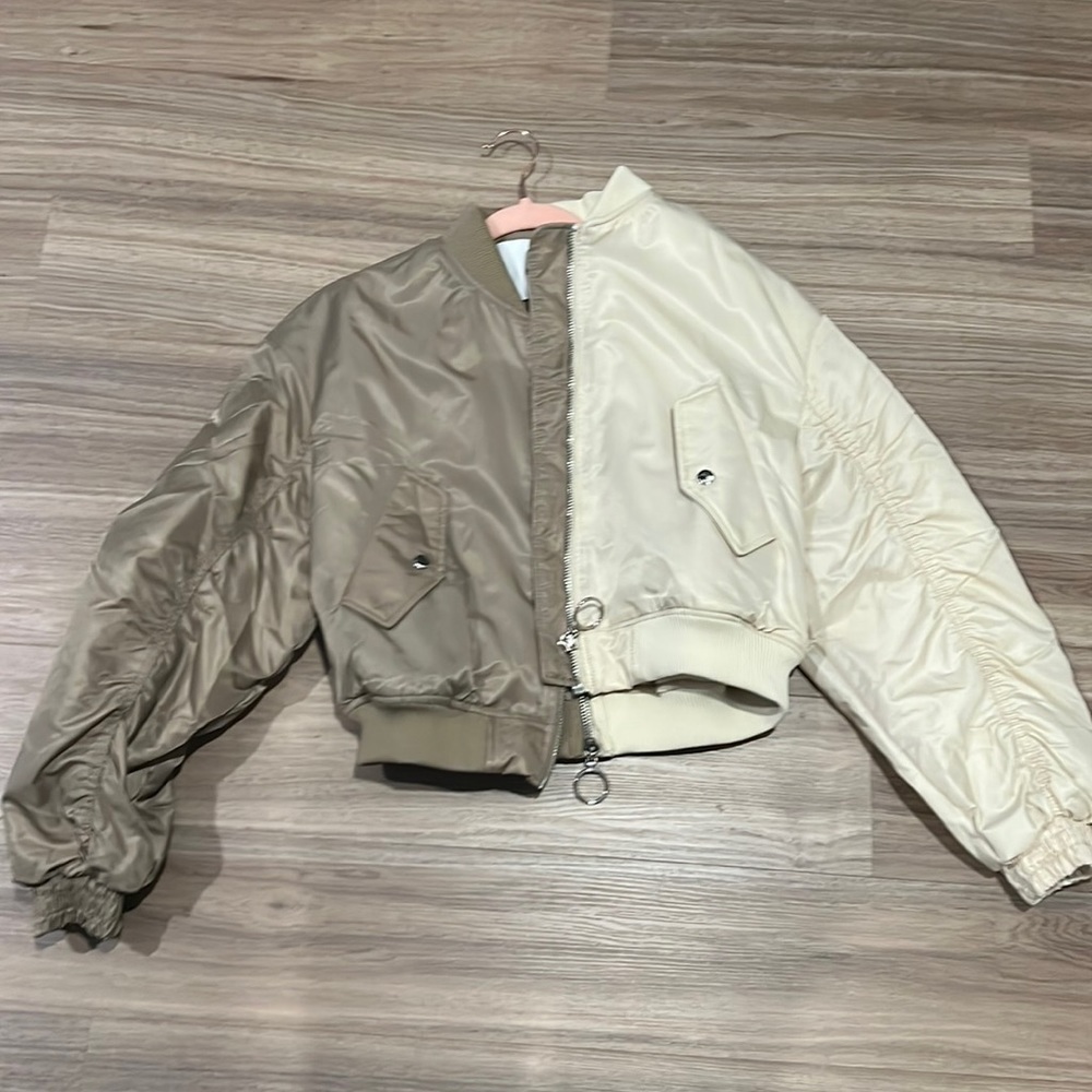 Jacket half khaki half beige